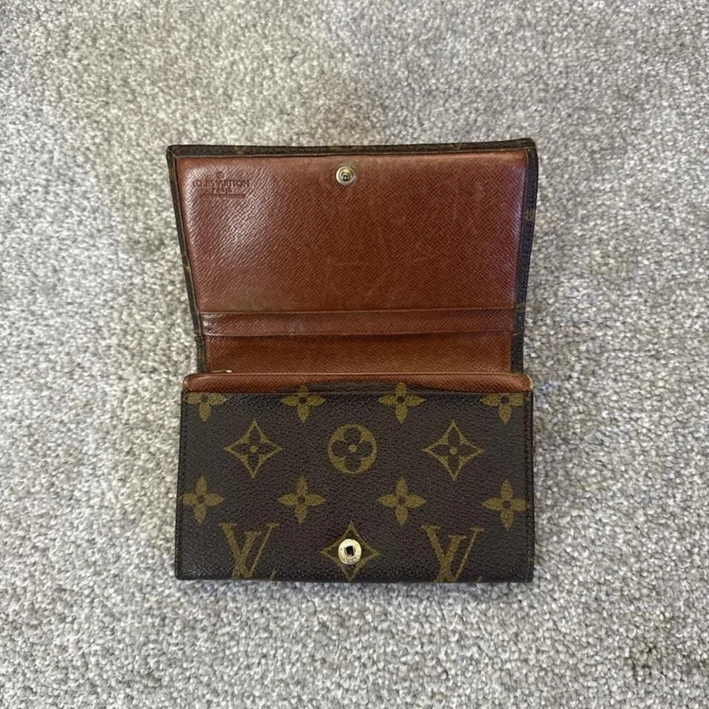 Louis Vuitton Monogram Port-Monnaie Trésor Wallet M61730 Brown Bifold